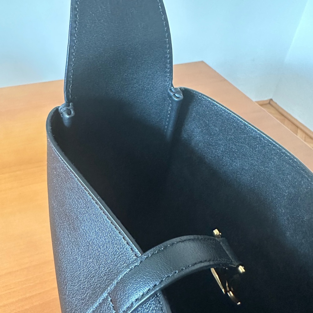 Saint Laurent Le 5 a 7 supple black - Picture 7 of 16